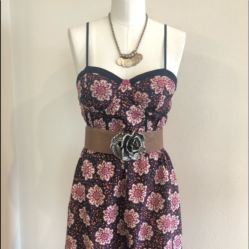 BCBGMAXAZRIA - Picture 1 of 8
